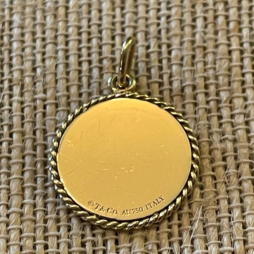 Tiffany & Co. 18k Gold Zodiac Libra Twisted Round Charm For Necklace & Bracelet - Picture 2 of 7